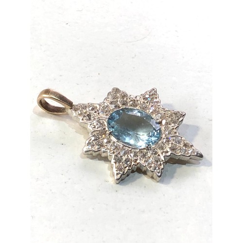 346 - Fine Aquamarine and diamond star pendant measures approx 3.2mm drop by 2.2cm wide central aquamarine... 