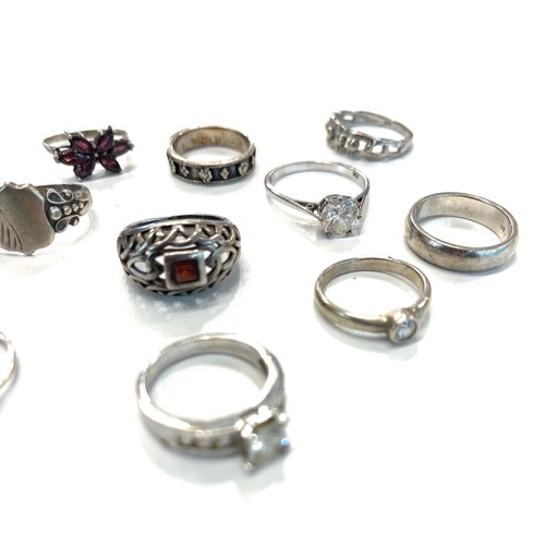 517 - Selection of 10 hallmarked vintage and modern rings