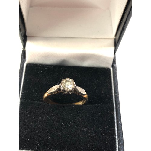 383 - 18ct gold diamond solitaire ring diamond measures approx 4mm dia weight 2.8g