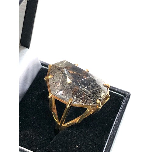 392 - Large 18ct gold designer rutilated quartz ring  weight 14.4g full 18ct gold hallmarks