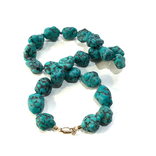 395 - Natural turquoise necklace with gold clasp