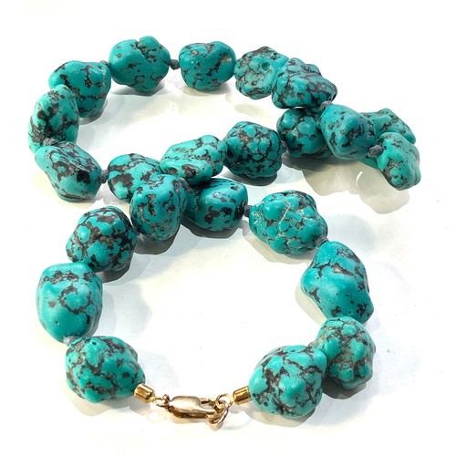 395 - Natural turquoise necklace with gold clasp