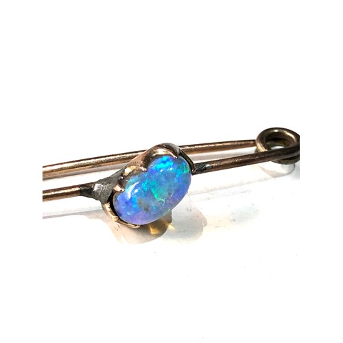 419 - 9ct gold opal bar brooch