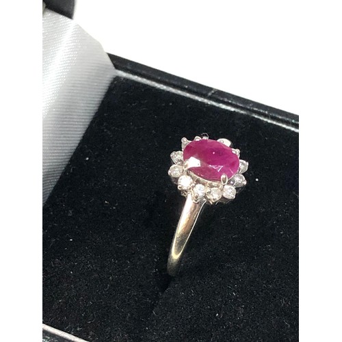 416 - 9ct gold diamond and ruby halo cluster ring 2.5g