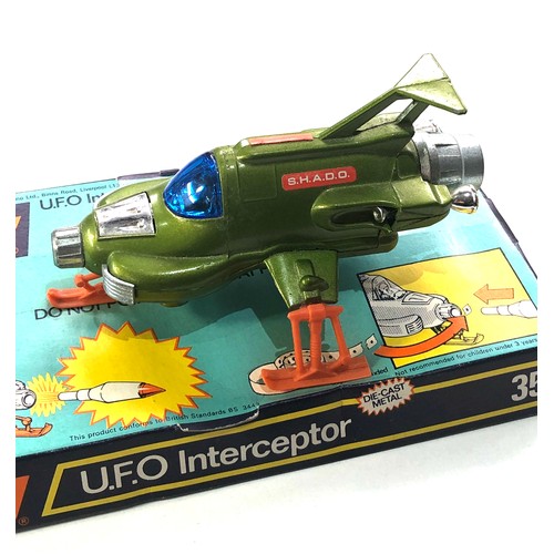 528 - Dinky toys U.F.O interceptor  351 in original bob and cover in greta condition but has no missiles