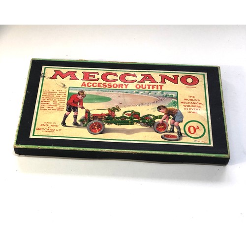 530 - Early Meccano accessory outfit Oa box in good condition please see images for details