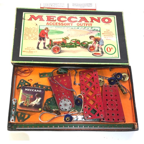 530 - Early Meccano accessory outfit Oa box in good condition please see images for details