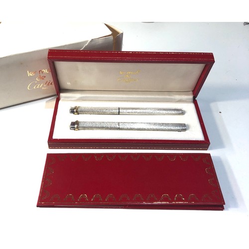 510 - Boxed Cartier santos fountain pen and ball point pen boxed in good condition