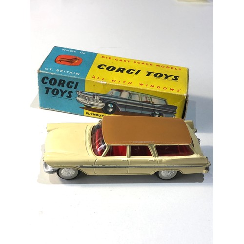 539 - Corgi 219 Plymouth sports suburban station wagon in original box 1 flap missing car in good near min... 