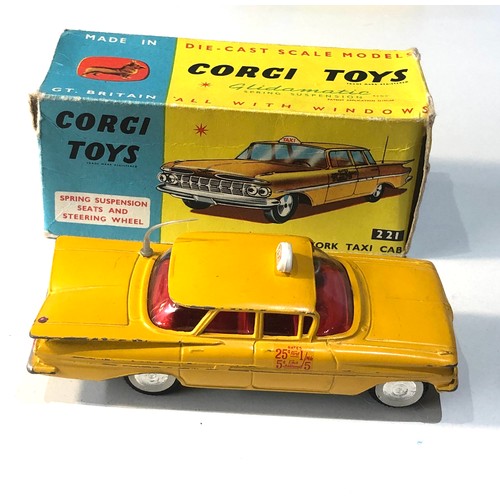 541 - Corgi 221 Chevrolet new york taxi car in original box good condition 1 flaps missing car in good con... 