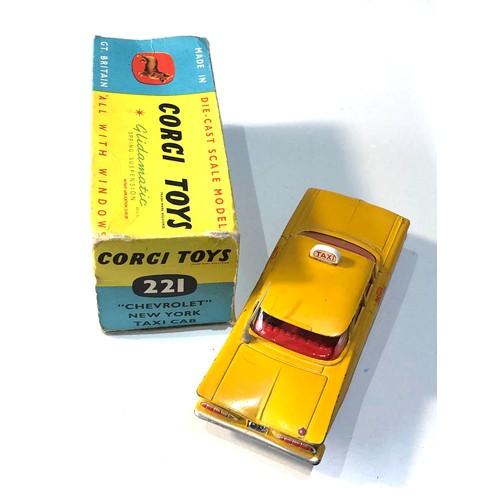 541 - Corgi 221 Chevrolet new york taxi car in original box good condition 1 flaps missing car in good con... 