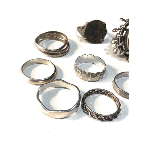 348 - Selection of 14 vintage silver rings