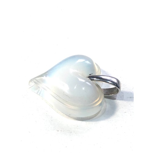 145 - Signed Lalique heart pendant measures approx 4cm drop by 3.4cm wide in good condition