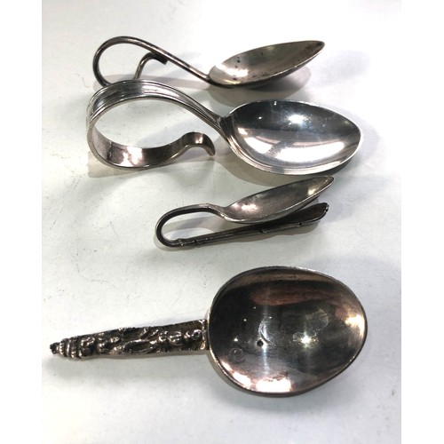 20 - Vintage silver spoons includes babies feeding type spoons and 1 other weight 60g