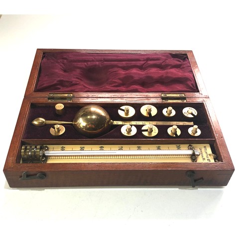 507 - Antique Sikes Hydrometer in mahogany case. Complete and in very good condition.