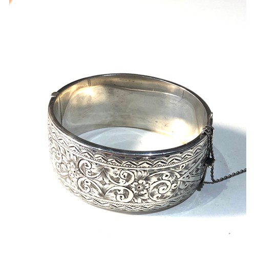 360 - Vintage silver cuff bangle measures approx 2.8cm wide weight 46g