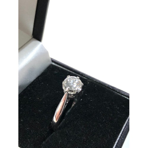 253 - 18ct white gold diamond solitaire ring diamond measures approx 5mm dia