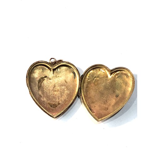 215 - Antique 9ct gold heart locket locket chester hallmarks  measures approx 3.3cm drop by 2.8cm wide wei... 