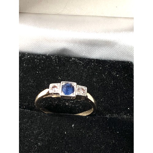 102 - Antique 18ct gold sapphire and diamond ring weight 1.4g