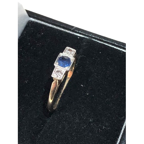 102 - Antique 18ct gold sapphire and diamond ring weight 1.4g