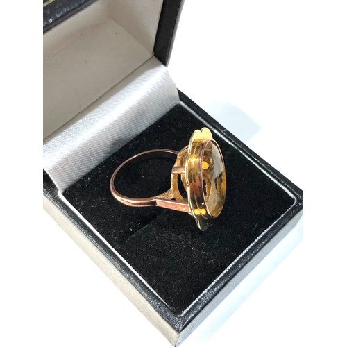 252 - 1960s 9ct gold citrine cocktail ring weight 7g