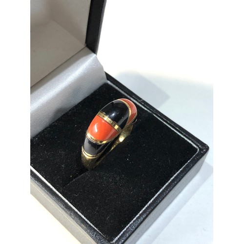 169 - 1950s 18ct gold coral & onyx cocktail ring damaged to 1 panel as shown