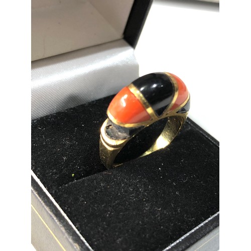 169 - 1950s 18ct gold coral & onyx cocktail ring damaged to 1 panel as shown