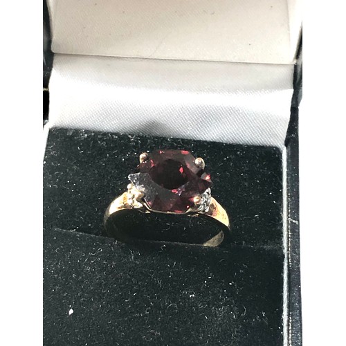 97 - 9ct gold fancy cut gemstone ring weight 4.4g