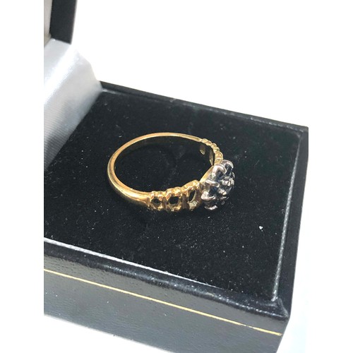 257 - 18ct gold unusual design sapphire ring weight 3g