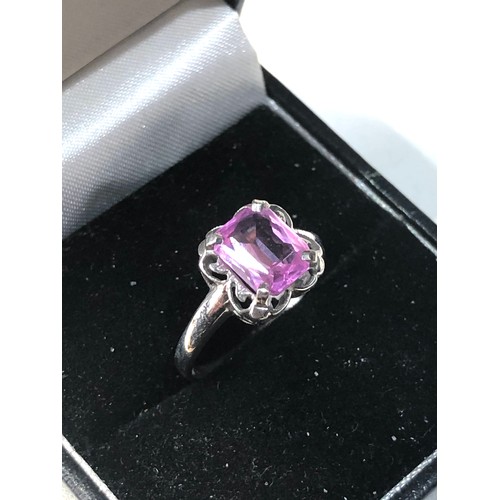 154 - 10ct white gold gemstone ring weight 2g