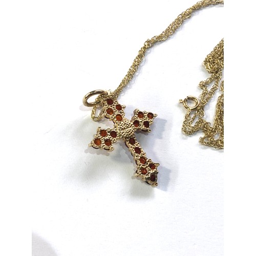 250 - Small 9ct gold garnet crucifix pendant and chain weight 2.3g