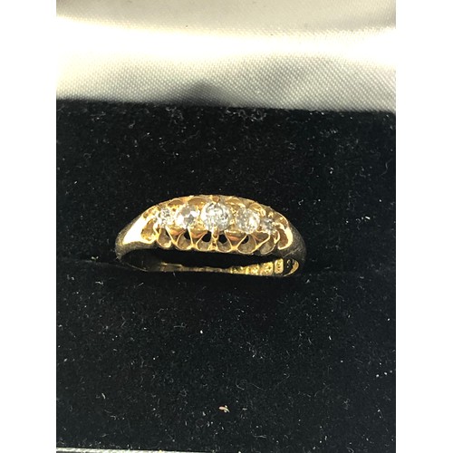 109 - Antique 18ct gold diamond ring weight 3g