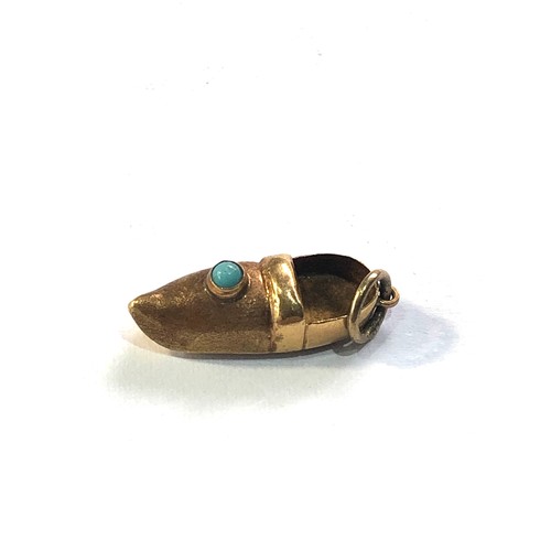 273 - High carat gold charm set with turquoise weight 0.8g xrt tested as 15ct gold