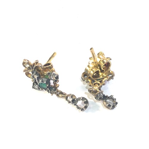 276 - Vintage silver gilt earrings measures approx 2.2cm drop