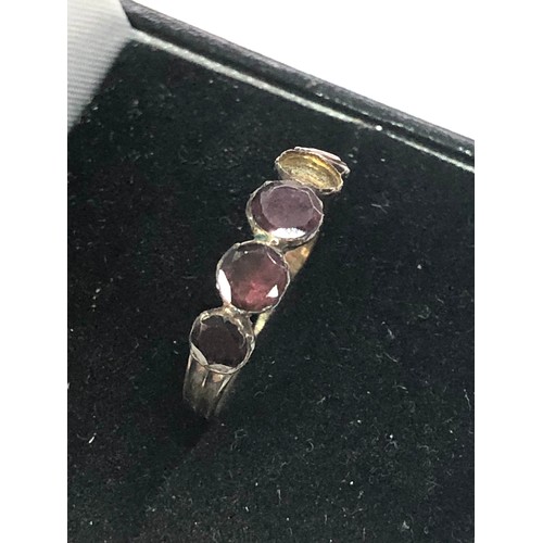 282 - Antique 9ct gold table cut garnet ring missing 1 stone