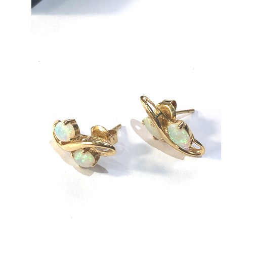 112 - 14ct gold opal earrings