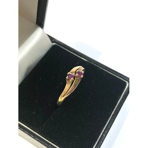 302 - 9ct gold ruby ring