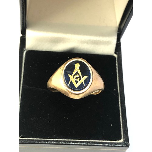 329 - 9ct gold masonic gemstone signet ring weight 5.1g