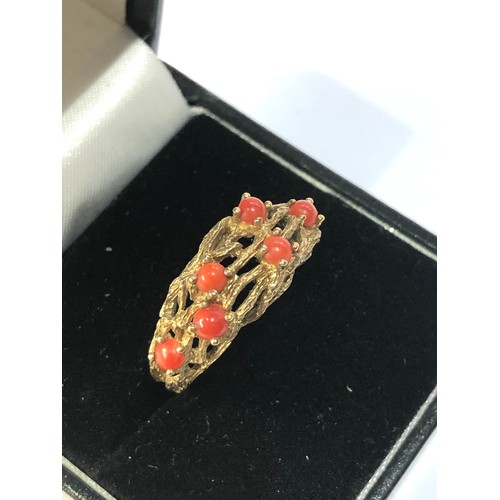 331 - 9ct gold coral ring weight 3g