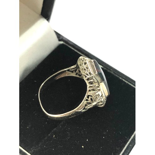 220 - 14ct gold hard-stone filigree ring weight 3.2g