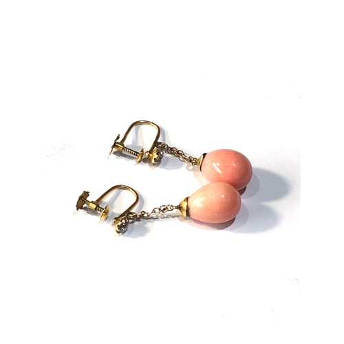 232 - 9ct gold coral drop earrings measure approx 2.5cm drop