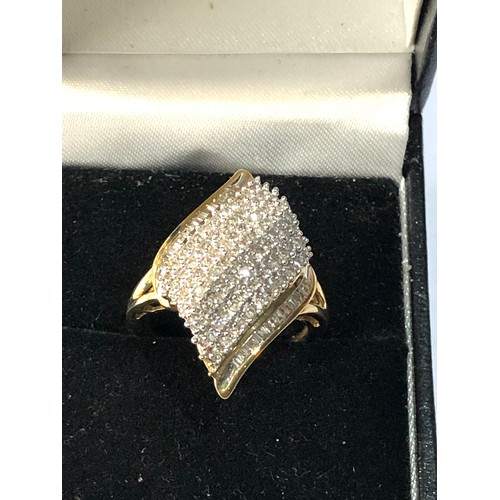 327 - 10ct gold diamond cocktail ring weight 5.6g