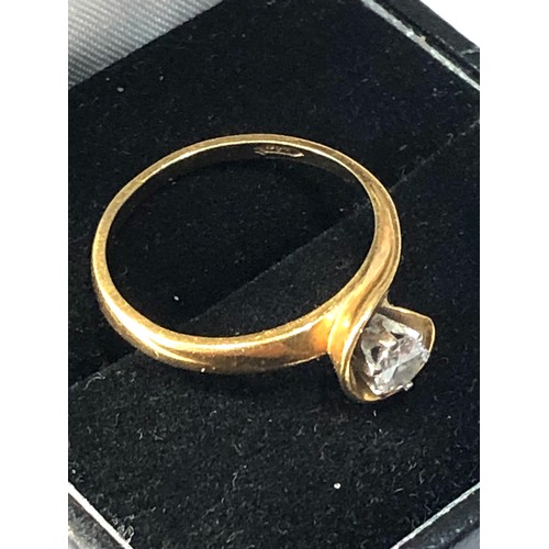 140 - 18ct gold diamond solitaire fancy ring 2.7g