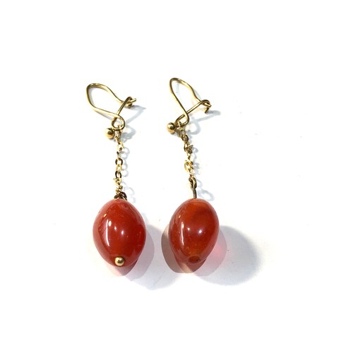 178 - 9ct gold carnelian drop earrings