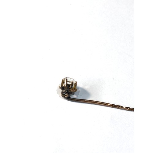 311 - 9ct gold antique paste pin