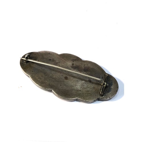 391 - Sterling silver hard-stone Scottish brooch measures approx 7.1cm by 3.5cm