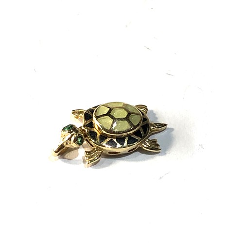 94 - 14ct gold turtle charm 2.2g