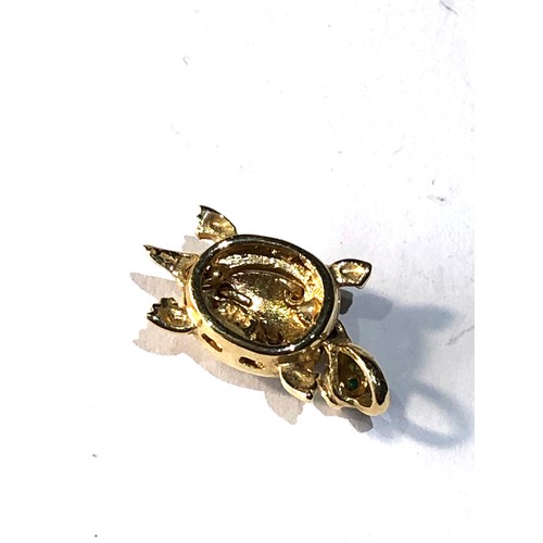 94 - 14ct gold turtle charm 2.2g