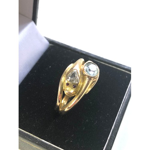 90A - 14ct gold diamond & gemstone double snake head ring weight 6.2g