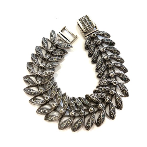 374 - Vintage silver and marcasite bracelet missing some marcasite stones hallmarked 925 weight 45g